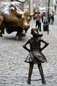 Fearless Girl statue 